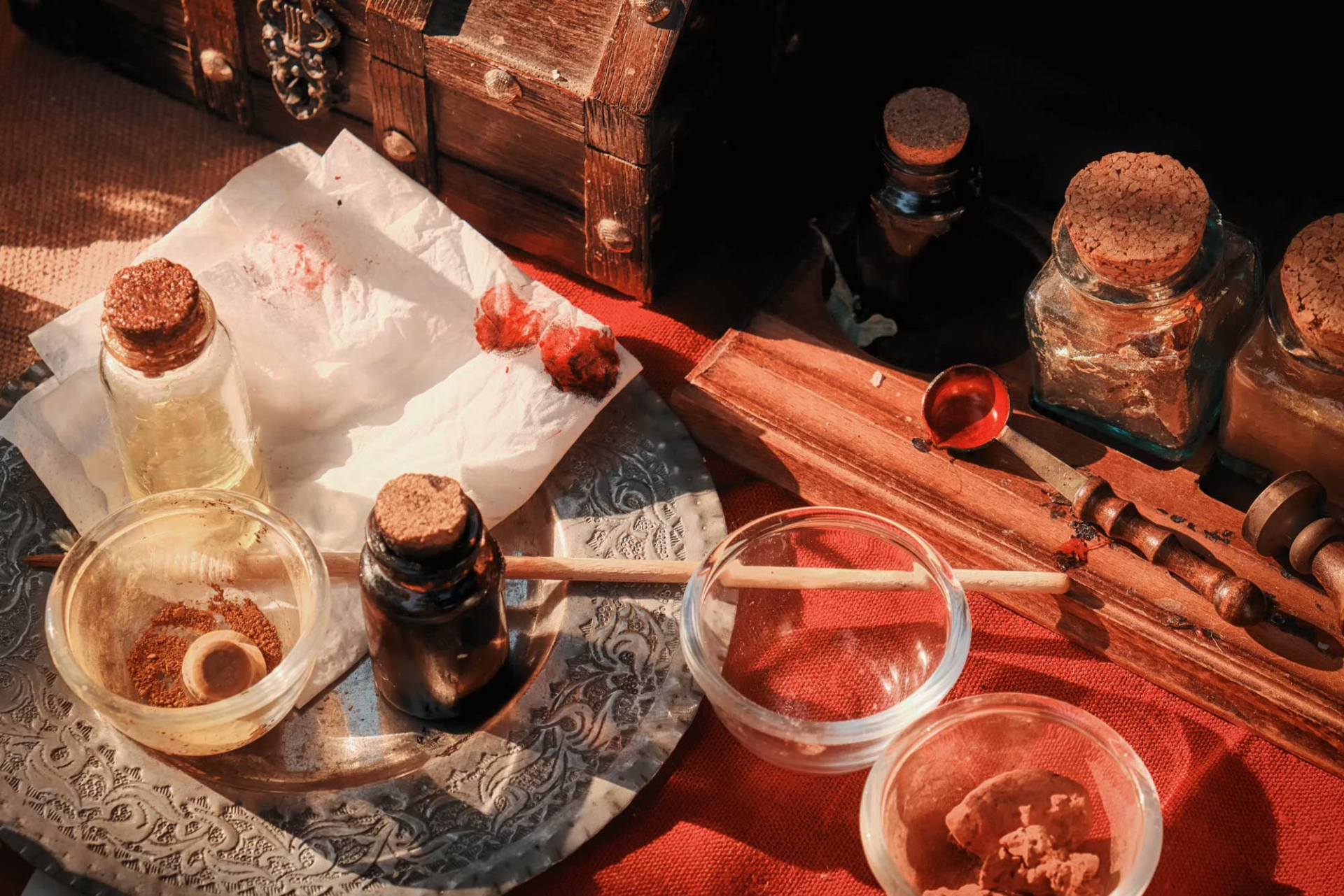 Hues or Mixed Colors of Historical Origin