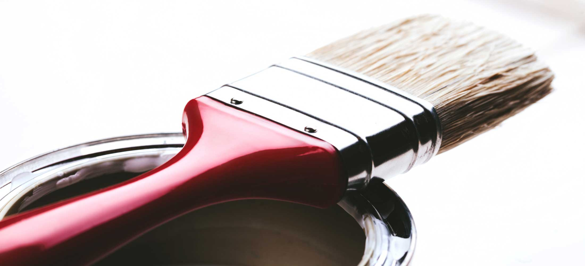 Selecting the right varnish for your painting